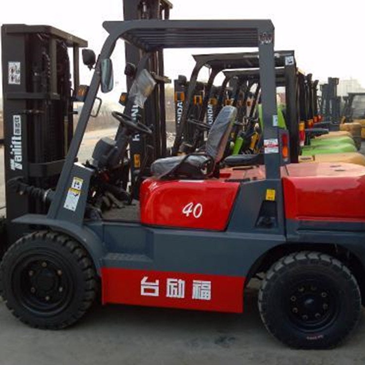 大亚湾石化区附近有叉车租赁吗？